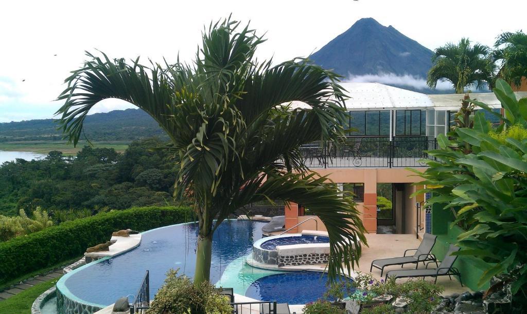 Linda Vista 4*